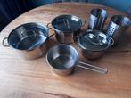 Pannenset in goede staat, Huis en Inrichting, Keuken | Potten en Pannen, Ophalen, Gebruikt, Rvs, Pannenset