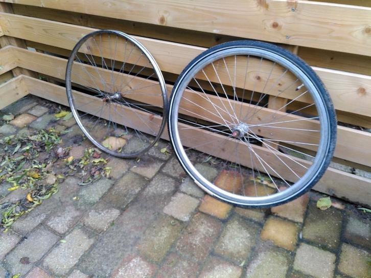 Gratis over te nemen: twee voorwielen, Fietsen en Brommers, Fietsonderdelen, Gebruikt, Algemeen, Wiel, Ophalen