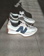 New Balance 327 Moonbeam black maat EU37.5 US7 UK5, Kleding | Dames, Schoenen, Ophalen of Verzenden, Zo goed als nieuw, Sneakers of Gympen