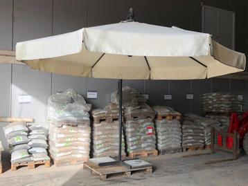 Parasol Madison Ø beige 3 meter gebruikt  beschikbaar voor biedingen