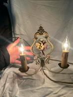 Prachtige Brocante Wandarmatuur met Bloemen Goudaccenten, Ophalen of Verzenden