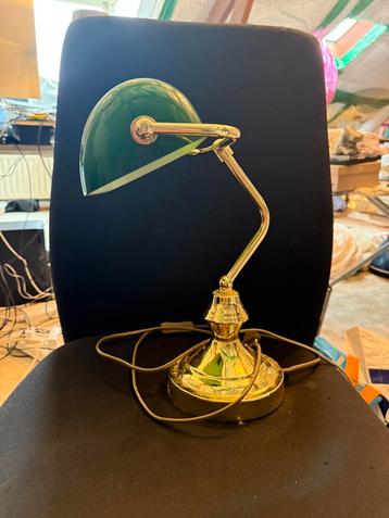 Bureau lamp. Bankierslampje beschikbaar voor biedingen