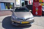 Toyota Auris 1.8 Hybrid Executive / Pano / Cruise / Achterca, Stof, Gebruikt, 4 cilinders, 26 km/l