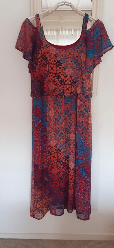 Moderne lange jurk maat 40  Miss Etam, Kleding | Dames, Gelegenheidskleding, Zo goed als nieuw, Galajurk, Maat 38/40 (M), Ophalen of Verzenden
