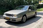 Volvo V70 2.5 Classic Sports-Line Nieuwe APK Inruil is mogel, Gebruikt, Traction-control, 1600 kg, 83 €/maand
