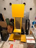 TV rek / standaard op wieltjes, Ophalen, Zo goed als nieuw