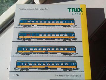 TRIX 31141 ICR SET MET VERLICHTING ALS NIEUW beschikbaar voor biedingen