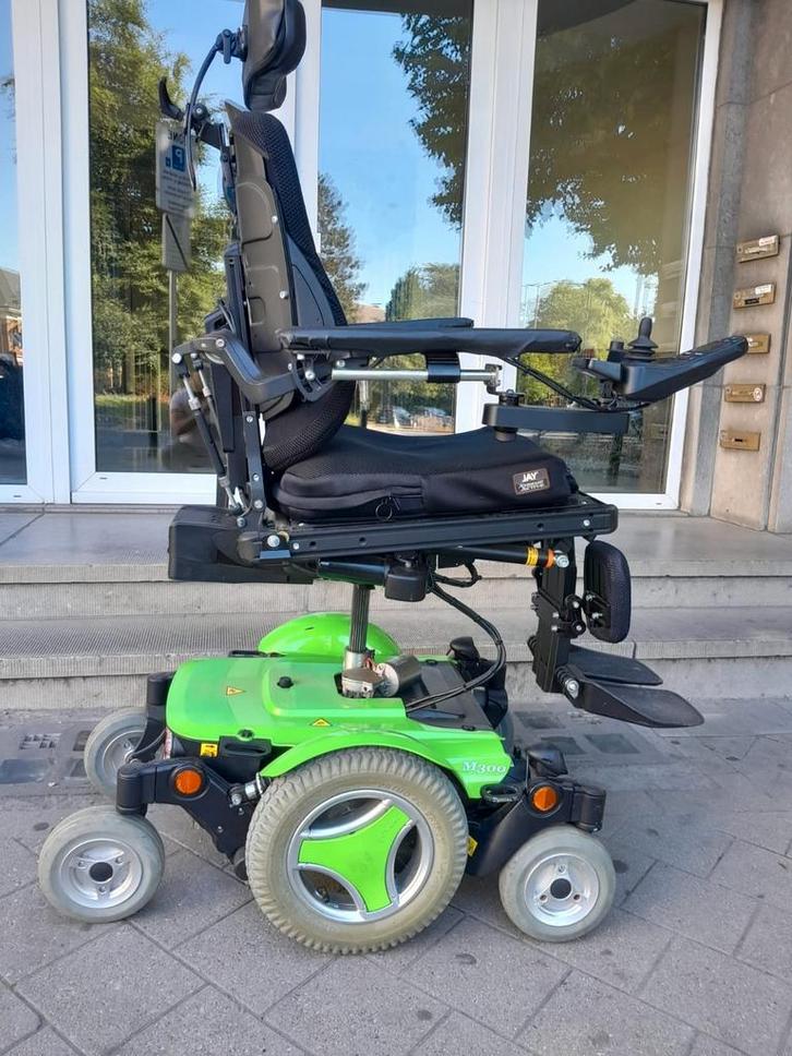 Elektrische roelstoel scootmobiel Permobil M300 Wheechair, Diversen, Rolstoelen, Zo goed als nieuw, Elektrische rolstoel, Ophalen of Verzenden