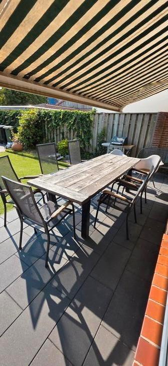 Grote tuinset beschikbaar voor biedingen