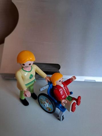 Playmobil figuren met rolstoel beschikbaar voor biedingen