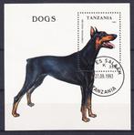 B9 - Tanzania michel blok 227 gestempeld , Dobermann-Pinsch, Verzenden, Tanzania, Gestempeld