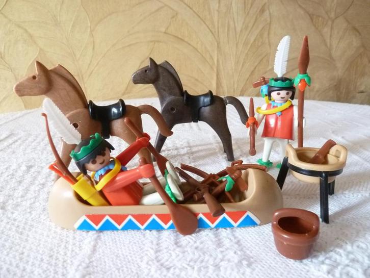 Playmobil: 3251 vintage Indianen (rood/wit), Kinderen en Baby's, Speelgoed | Playmobil, Zo goed als nieuw, Complete set, Ophalen of Verzenden