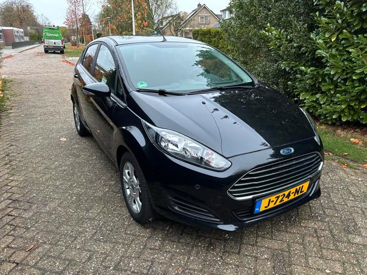 Ford Fiesta 1.0 EcoBoost Automaat Titanium, Auto's, Ford, Particulier, Fiësta, ABS, Airbags, Airconditioning, Bluetooth, Centrale vergrendeling