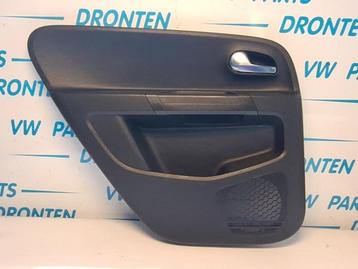 Portierbekleding 4Deurs links-achter van een Volkswagen UP beschikbaar voor biedingen