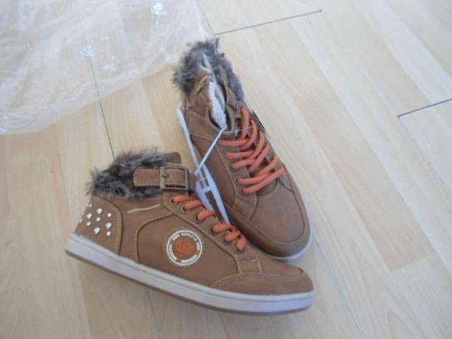 NIEUW! C&A; Sneaker met (imitatie)bont - veel details; mt 35, C&A, Meisje, Schoenen, Nieuw