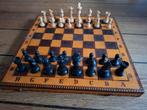 Vintage Schaakspel Staunton in Koffer, Hobby en Vrije tijd, Gezelschapsspellen | Bordspellen, Gebruikt, Een of twee spelers, Onbekend