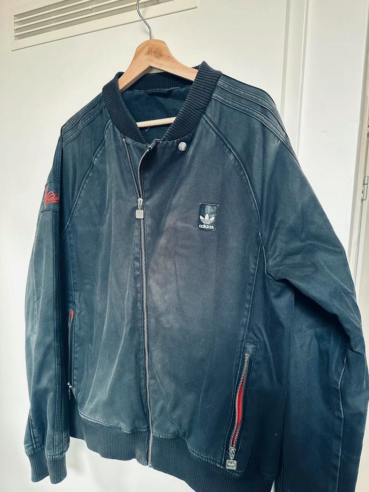 Vintage adidas bomberjack xl, Kleding | Heren, Jassen | Zomer, Zo goed als nieuw, Maat 56/58 (XL), Zwart, Ophalen of Verzenden