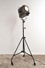 Vintage industriële theaterspot spot filmspot op statief, Ophalen of Verzenden, Gebruikt, 150 tot 200 cm