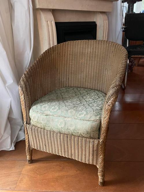 Lloyd Loom mooi gouden stoeltje, Antiek en Kunst, Antiek | Meubels | Bedden, Ophalen
