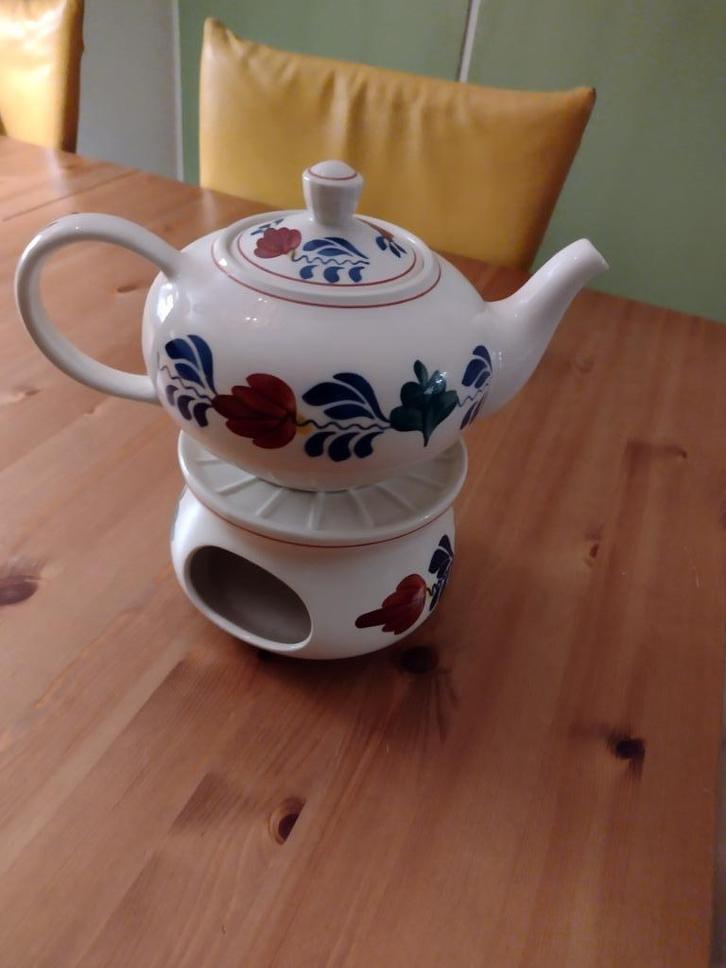 Veel handpainted boerenbont servies van Boch, Huis en Inrichting, Keuken | Servies, Zo goed als nieuw, Compleet servies, Boerenbont