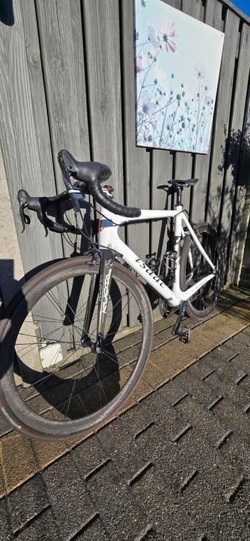 Isaac Racefiets beschikbaar voor biedingen