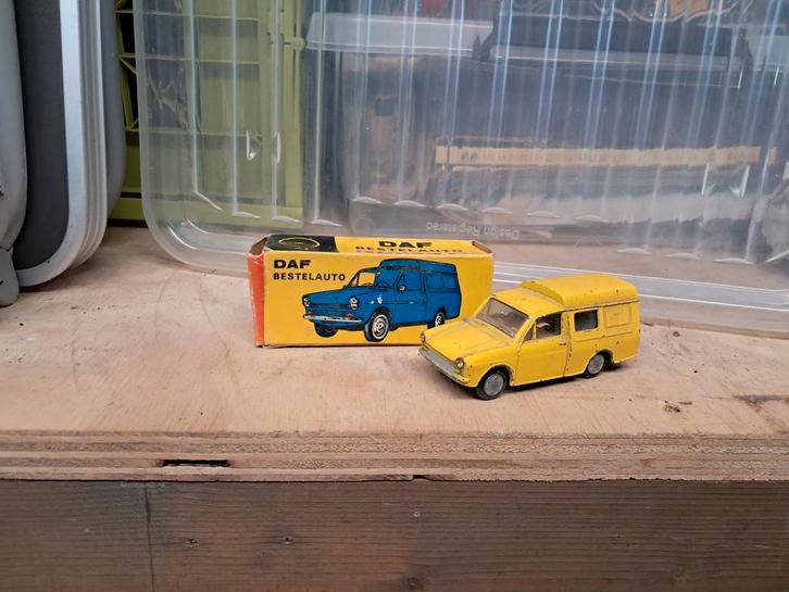 Lion Car Daf 33 Bestelauto met originele doosje, Hobby en Vrije tijd, Modelbouw | Auto's en Voertuigen, Gebruikt, Auto, 1:50 of kleiner