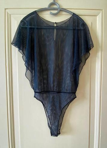 Elegante, soepele body beschikbaar voor biedingen