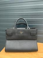 Guess tas, Sieraden, Tassen en Uiterlijk, Tassen | Damestassen, Ophalen of Verzenden, Zo goed als nieuw, Zwart, Handtas