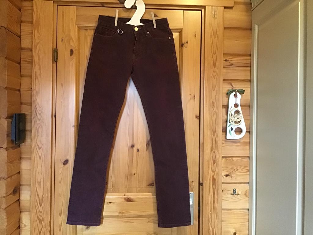 Broek zara men bordeaux 36 spijkerbroek, Ophalen of Verzenden, Zo goed als nieuw, Overige kleuren, W28 - W29 (confectie 36)