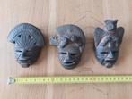 3 klei of terracotta ? maskertjes, Ophalen