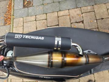Tecnigas uitlaat a35, bijna nieuw beschikbaar voor biedingen