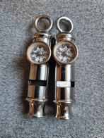 Twee vintage scouting fluitjes, Ophalen of Verzenden, Overige soorten, Nederland, Embleem of Badge