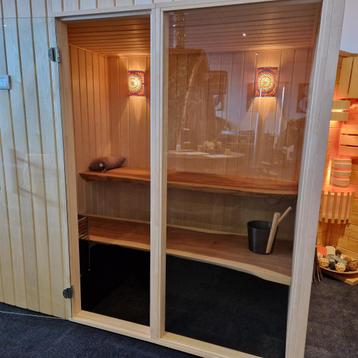 SHOWMODEL Sauna.  Van € 12900,- voor...... beschikbaar voor biedingen