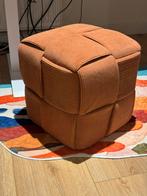 Oranje Ottoman / Voetenbank, Minder dan 50 cm, Verzenden, Vierkant, Zo goed als nieuw