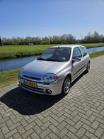 Renault Clio 2.0 RS 16V 2000 Grijs in nieuw staat, Auto's, Renault, 1998 cc, Lederen bekleding, 4 cilinders, 1010 kg