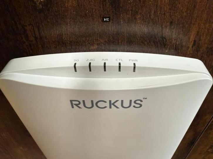 -= Ruckus R550 - WiFi 6 - Zigbee / BT AP =-, Computers en Software, Accesspoints, Zo goed als nieuw, Ophalen of Verzenden