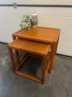 Vintage Deens teak nest tafeltjes (2), Huis en Inrichting, Ophalen, Rond, Zo goed als nieuw, 75 cm of meer