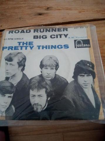Single,pretty things beschikbaar voor biedingen