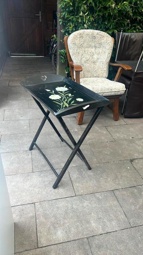 Dienblad op standaard/ bijzettafel brocante stijl, Huis en Inrichting, Woonaccessoires | Dienbladen, Zo goed als nieuw, Rond, Ophalen of Verzenden