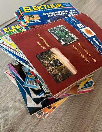 Elektuur tijdschriften, losse uitgaves beschikbaar voor biedingen