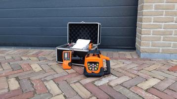 NIEUW Bouwlaser Rotatielaser met ontvanger beschikbaar voor biedingen
