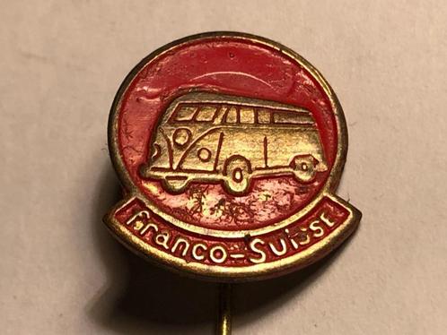 Metalen VW VOLKSWAGEN T1 TRANSPORTER Speld (Rood/Messingkl.), Verzamelen, Speldjes, Pins en Buttons, Zo goed als nieuw, Speldje of Pin