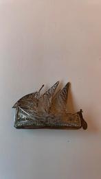 Filigrain zilveren broche zeilboot, Sieraden, Tassen en Uiterlijk, Broches, Ophalen of Verzenden, Zo goed als nieuw, 4 tot 7 cm