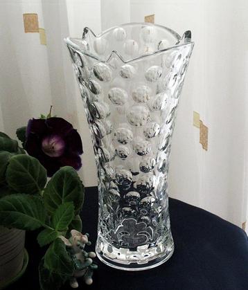 Vintage massief hoge glazen vaas uit de 80 jaren.  beschikbaar voor biedingen