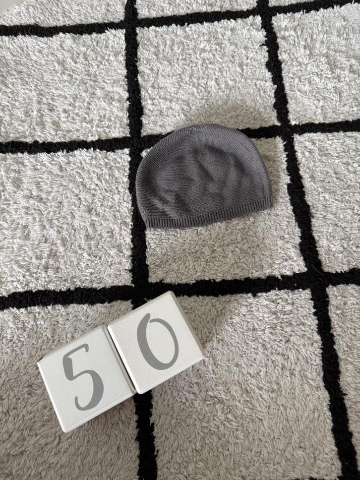 ZGAN grijs gebreid Zeeman H&M mutsje muts baby newborn 44 50, Kinderen en Baby's, Babykleding | Maat 50, Zo goed als nieuw, Jongetje of Meisje