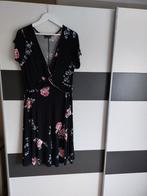 Zwarte jurk met bloemen maat 44, Zo goed als nieuw, Ophalen