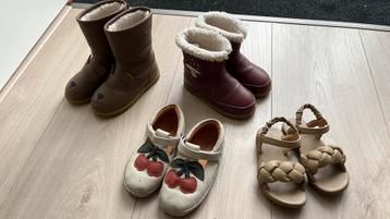 Donsje laarzen en schoenen beschikbaar voor biedingen