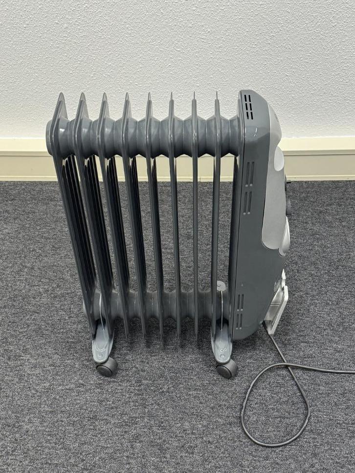 AEG elektrische kachel op wieltjes verwarming - 9-ribs, Huis en Inrichting, Kachels, Zo goed als nieuw, Vrijstaand, Overige soorten