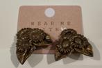 Goudkleurige clipsoorbellen met bloemen, Sieraden, Tassen en Uiterlijk, Oorbellen, Overige materialen, Ophalen of Verzenden, Zo goed als nieuw