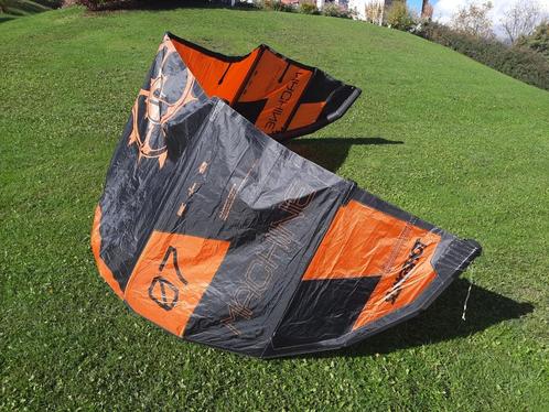 kite Slinghot Machine V1 7m 2022 NIEUW en ONGEBRUIKT, Watersport en Boten, Kitesurfen, Nieuw, Kite, 7 m², Geen board, Ophalen of Verzenden
